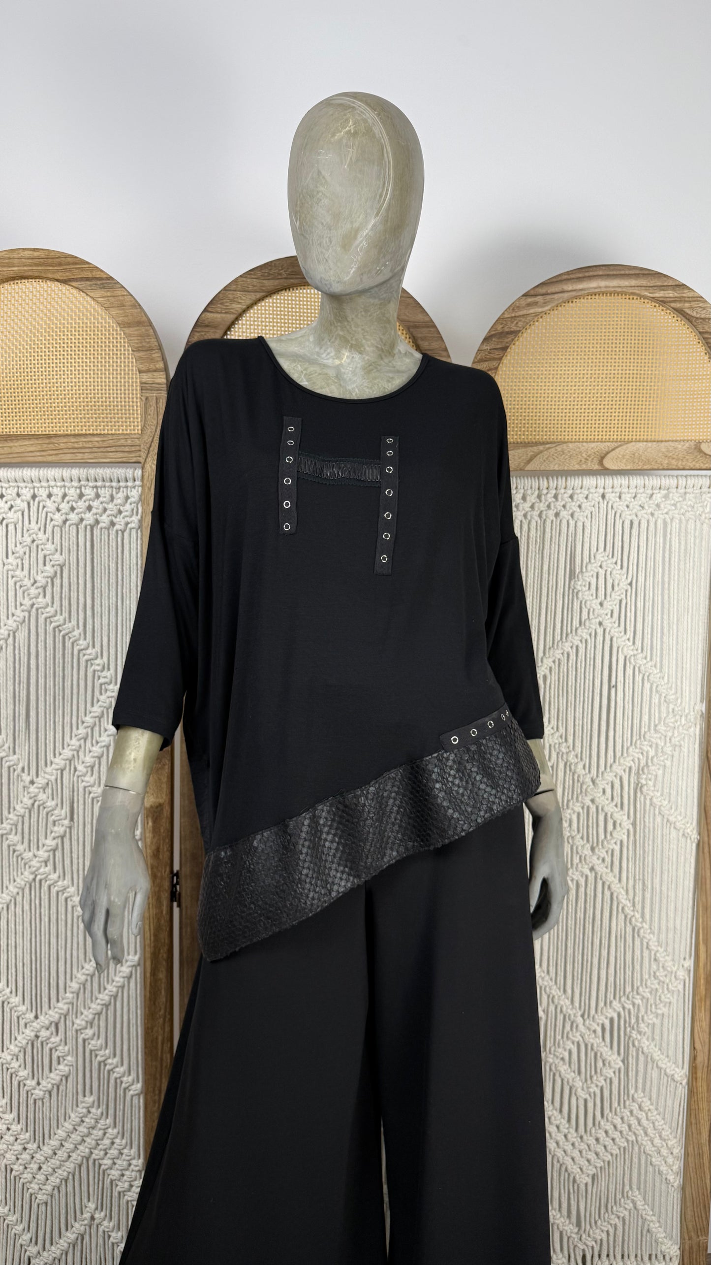 BLUZA BORDURA ASIMETRICA DIN PIELE