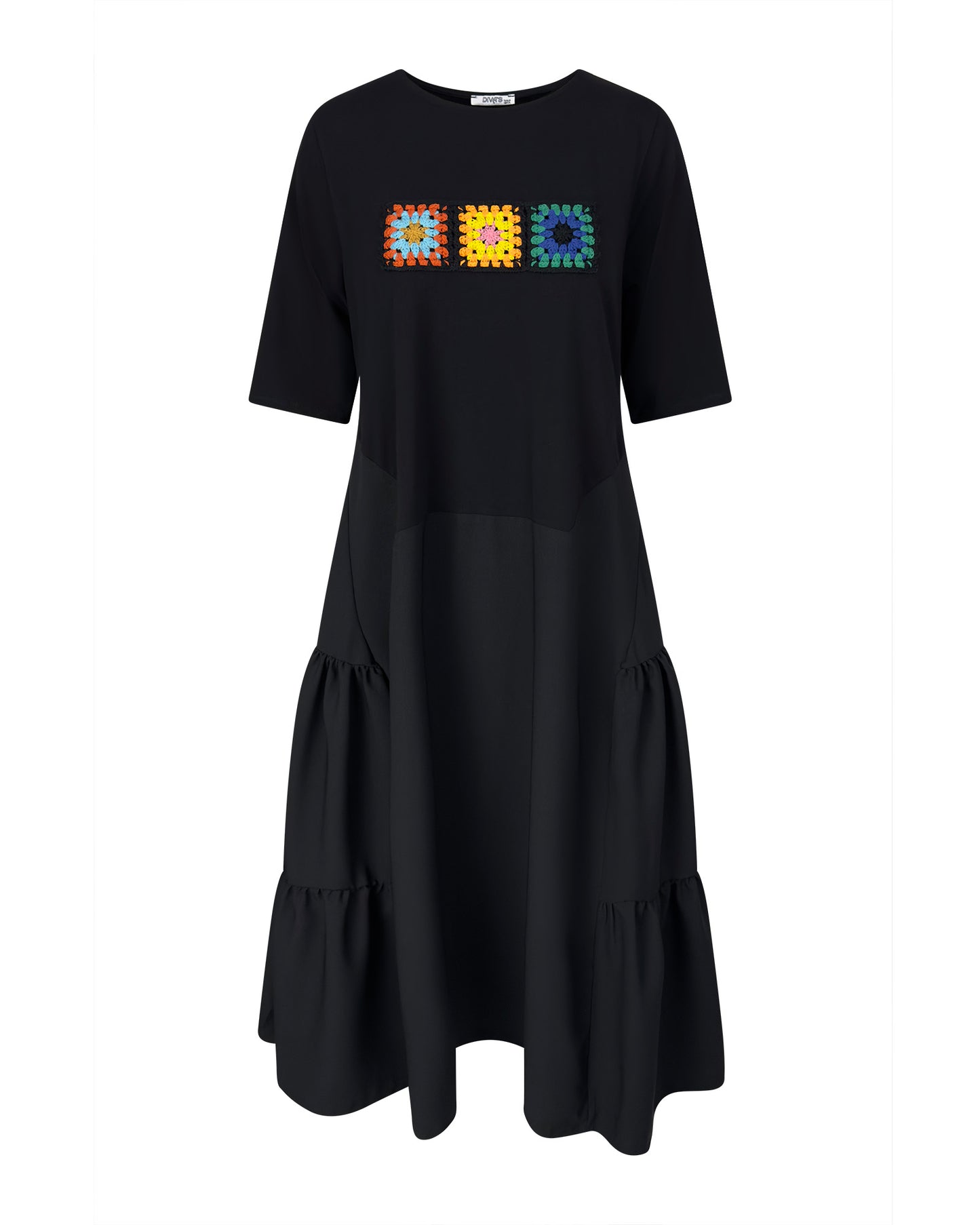 Rochie neagra cu aplicatii si volane laterale - model cu flori