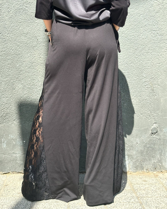 Pantaloni Eleganți Wide-Leg cu Pense și Inserție de Dantelă (S-XL)