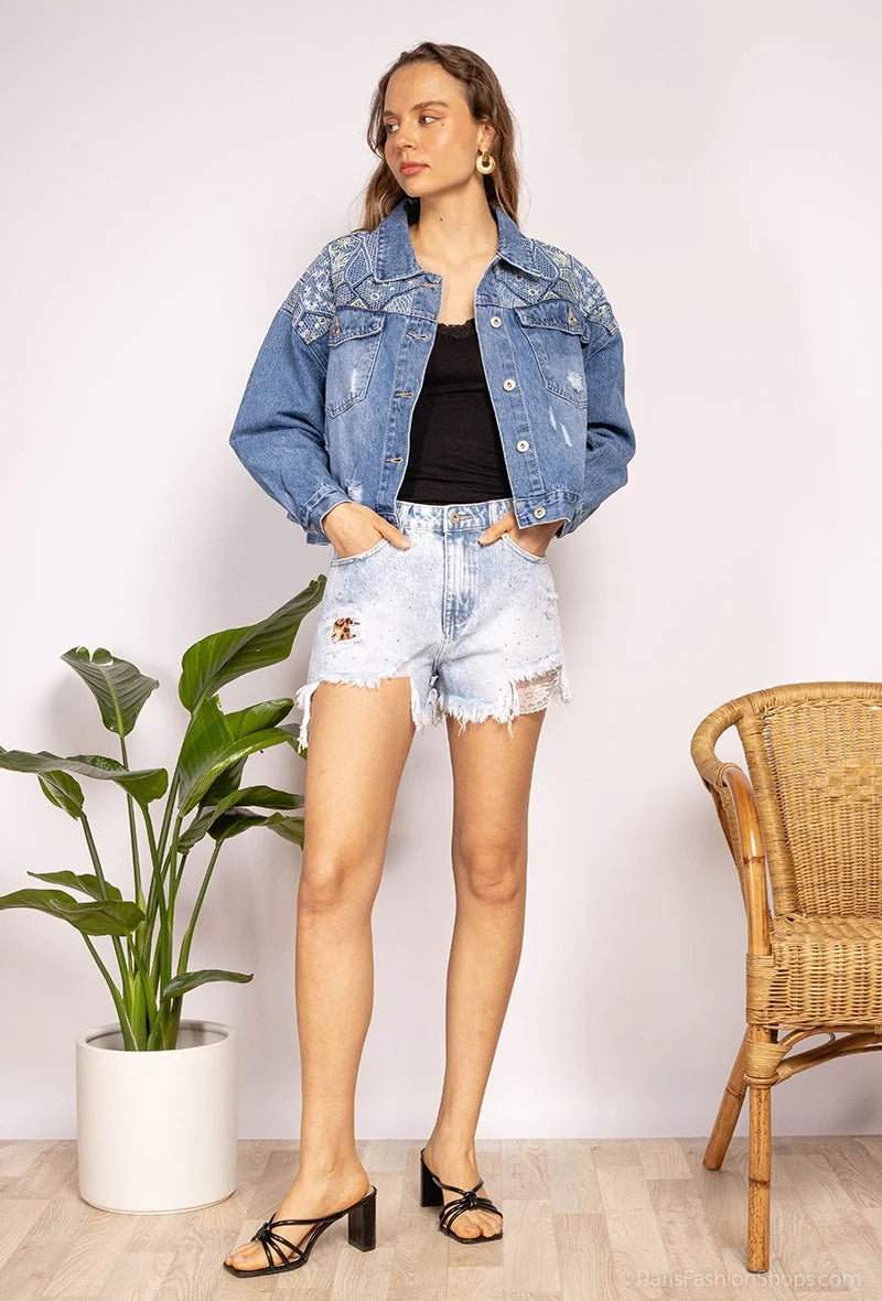 Jacheta denim albastra scurta cu broderie - simpla / accesorizata manual