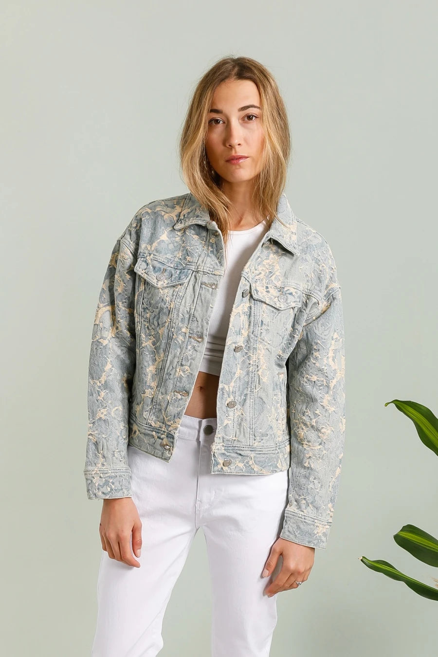 Jacheta denim prespalat marmorata cu efect - simpla