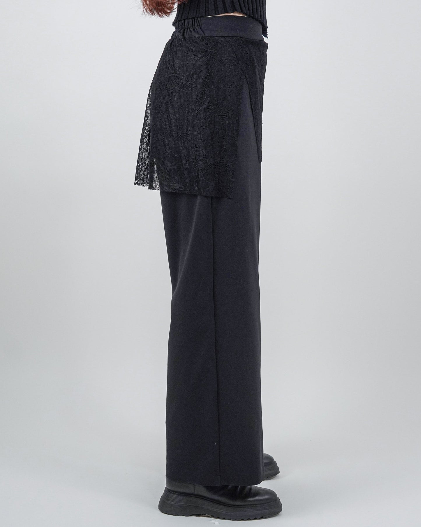 Pantaloni Negri cu Fustă de Dantelă (S-XL)