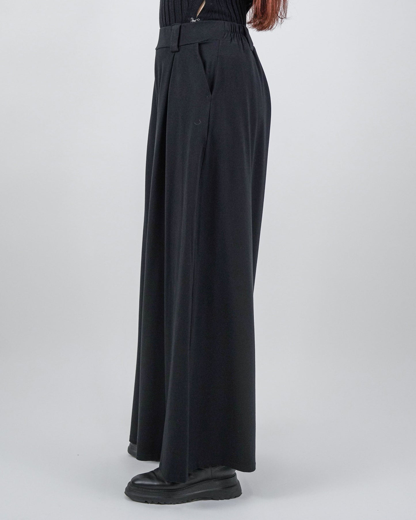 Pantaloni Wide-Leg cu Pense Negri (S-XL)