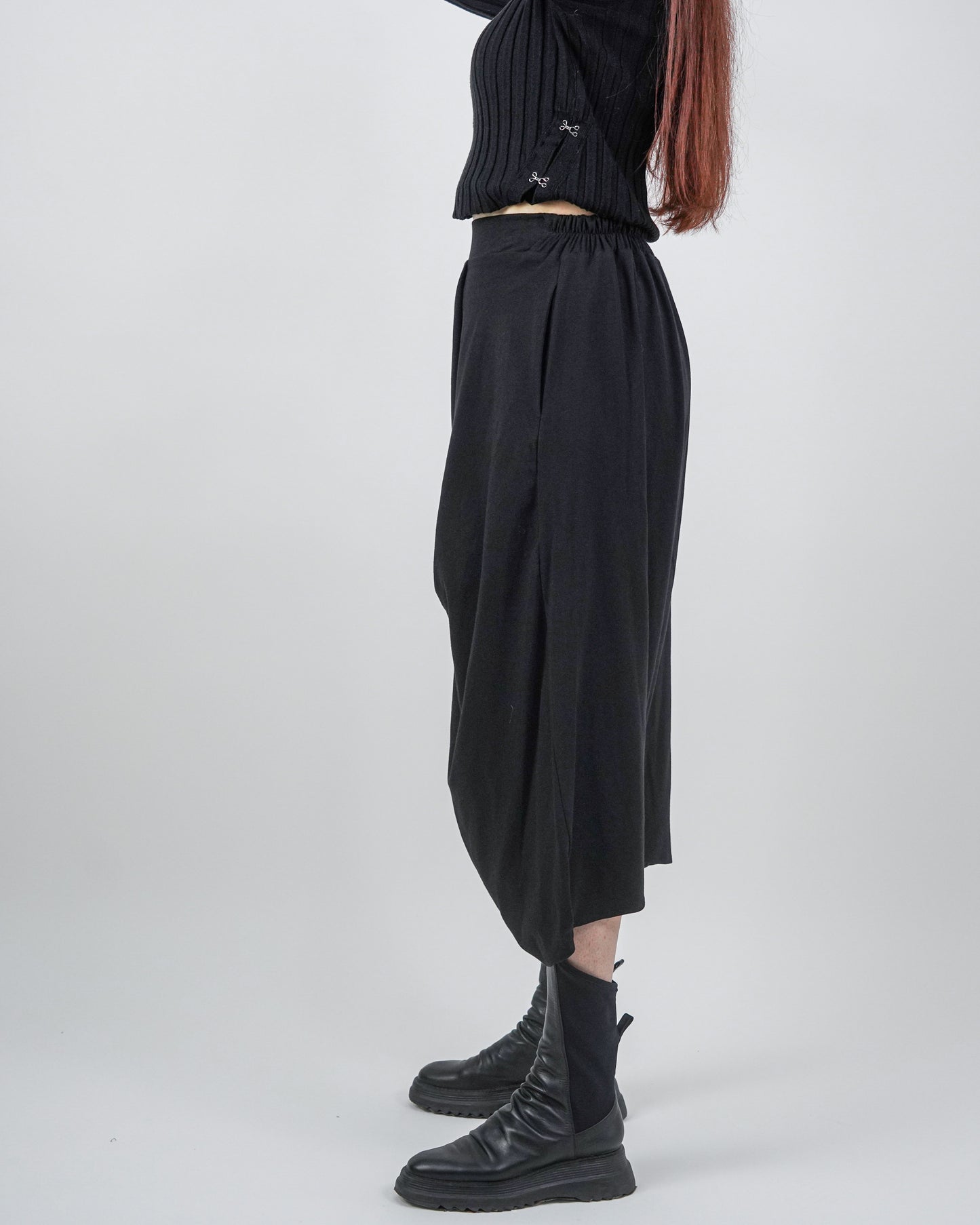 Pantaloni Tip Fustă-Salvar Negri (S-XL)