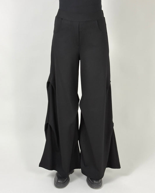 Pantaloni Negri Arhitecturali cu Panouri Laterale | Talie Unică | Qarma
