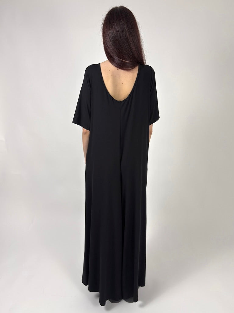 Salopetă Neagră Fluidă din Rayon | Talie Unică | Qarma