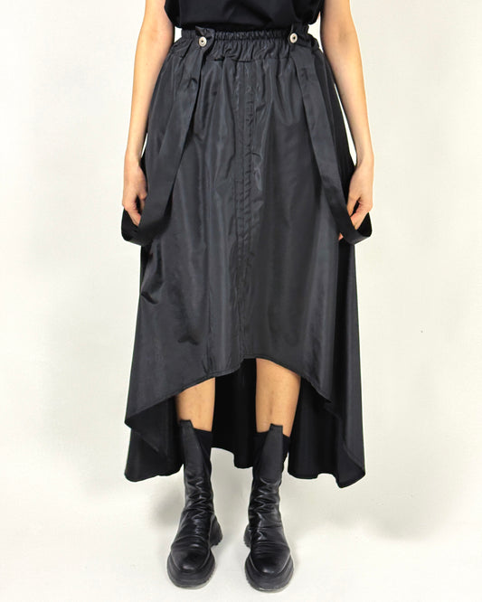 Fustă Neagră Asimetrică Convertibilă cu Bretele | Talie Unică | Qarma