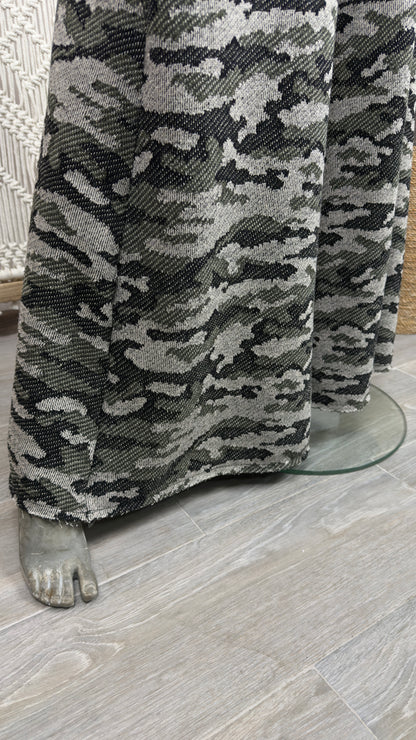 Pantaloni Largi Camo cu Talie Înaltă | O Singură Mărime (S-XL) | Qarma