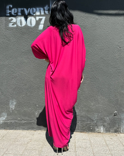 Rochie Maxi Kaftan Roz Cyclam cu Drapaj Central și Broșă (S-XL)