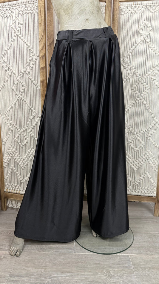 Pantaloni Largi Dama – Croiala Cropped, Lycra Lucioasa