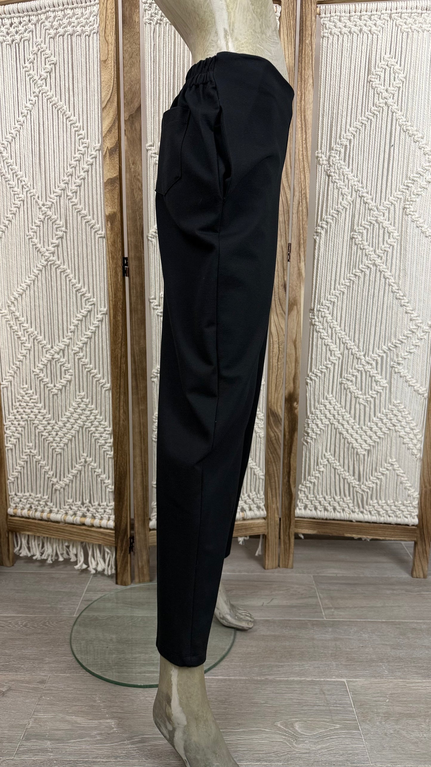 Pantaloni Dama – Croiala Conica, Design Minimal