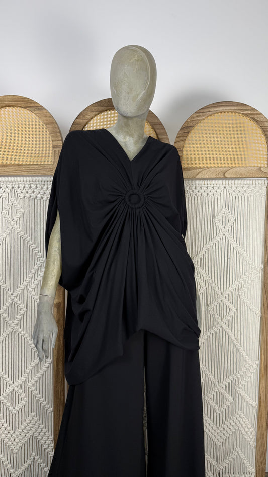 BLUZA NEAGRA CU INEL SI DRAPAJ