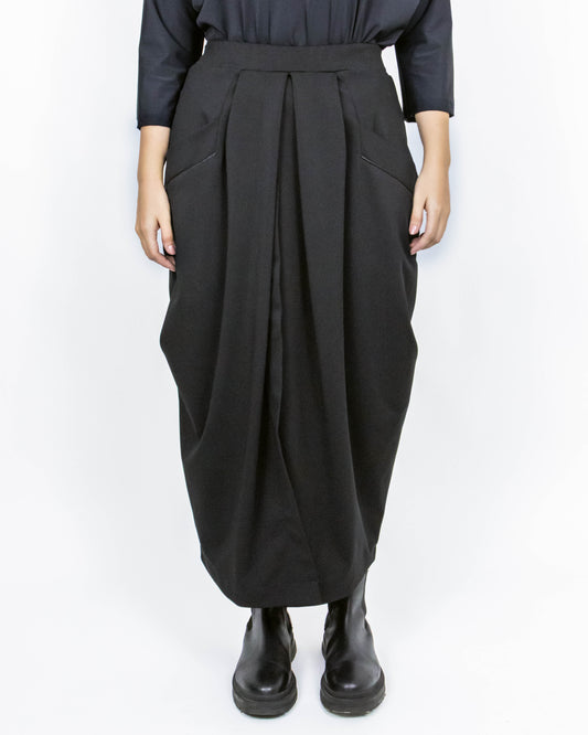 Fustă Neagră Drapată din Viscoză | Mărime Universală (M-XXL) | Qarma