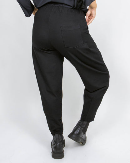 Pantaloni Negri Structurați cu Pense Oblice | Mărime Universală (S-XL) | Qarma