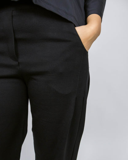 Pantaloni Negri Structurați cu Pense Oblice | Mărime Universală (S-XL) | Qarma