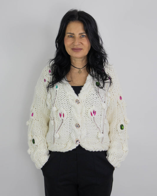 Cardigan Alb Tricotat cu Aplicații Bijuterie | Mărime Universală (S-XL) | Qarma