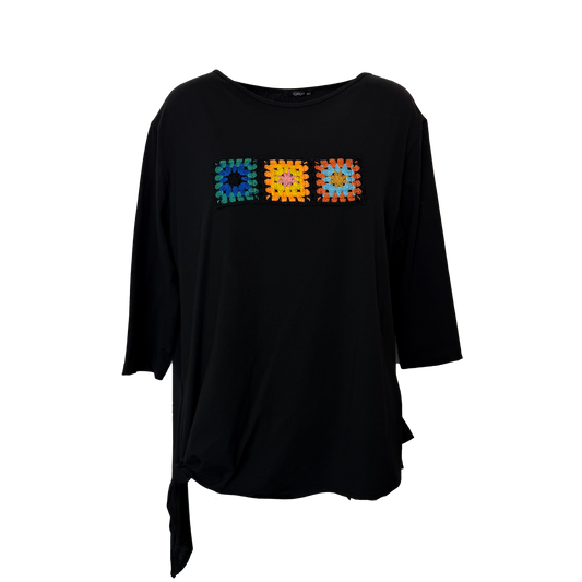 BLUZA NEAGRA CU NOD MARE SI BRODERIE FLORALA