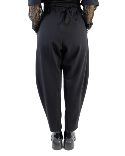 Pantaloni Negri Conici cu Tăietură Diagonală (S-XL)