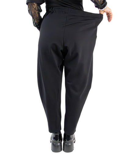 Pantaloni Negri Conici cu Tăietură Diagonală (S-XL)