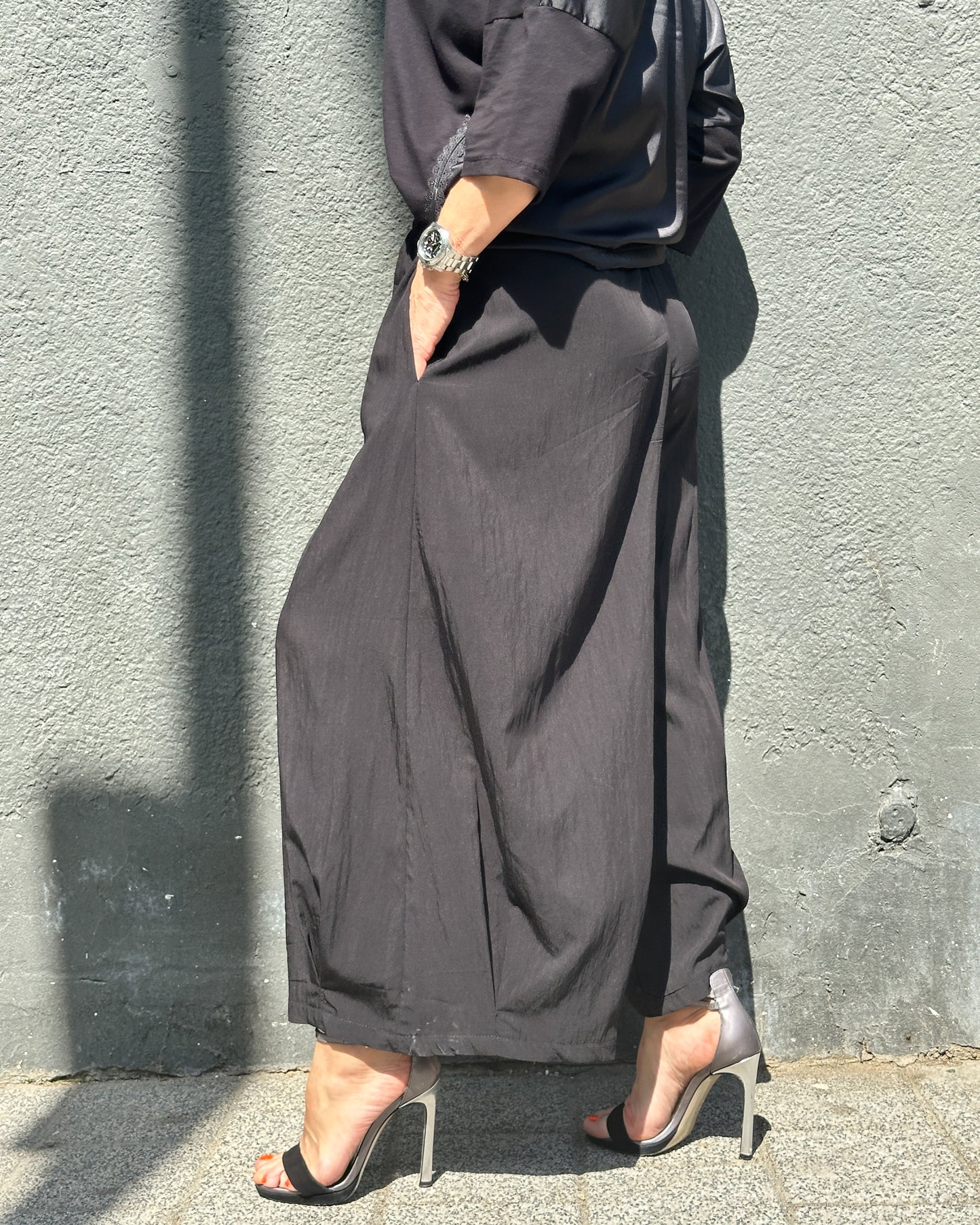 Pantaloni Culottes Arhitecturali din Lycra (S-XL)