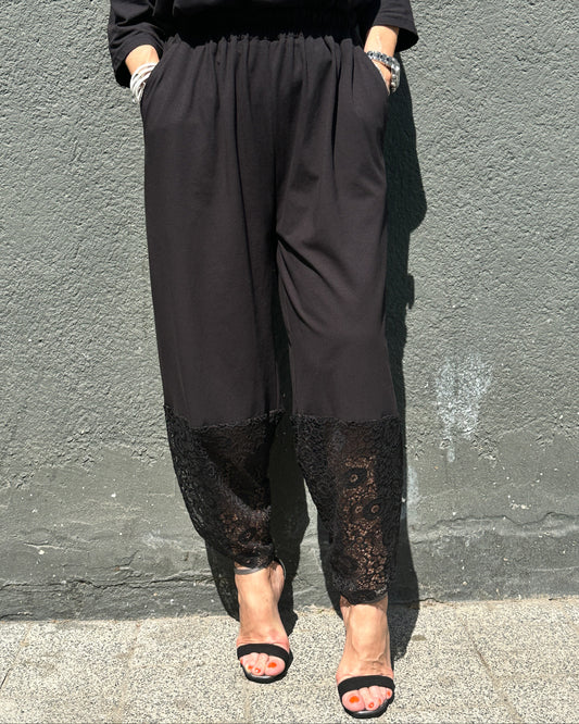 Pantaloni Tip Lalea din Bumbac cu Dantelă (S-XL)