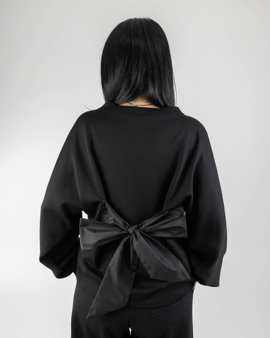 Bluză Neagră cu Fundă la Spate și Mâneci Bufante | Mărime Universală | Qarma