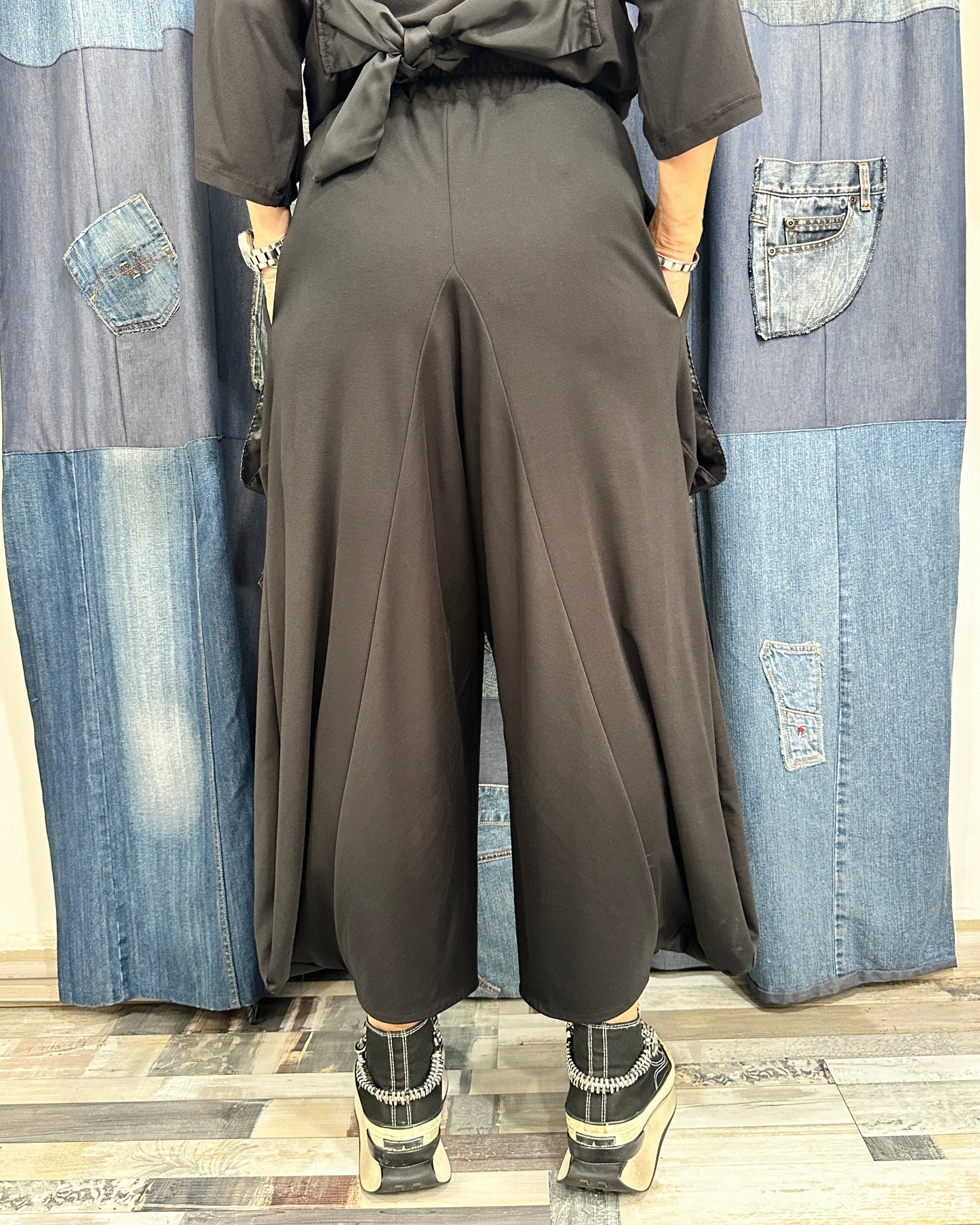 Pantaloni-Șalvar Arhitecturali cu Buzunare Aparente din Fâș (S-XL)