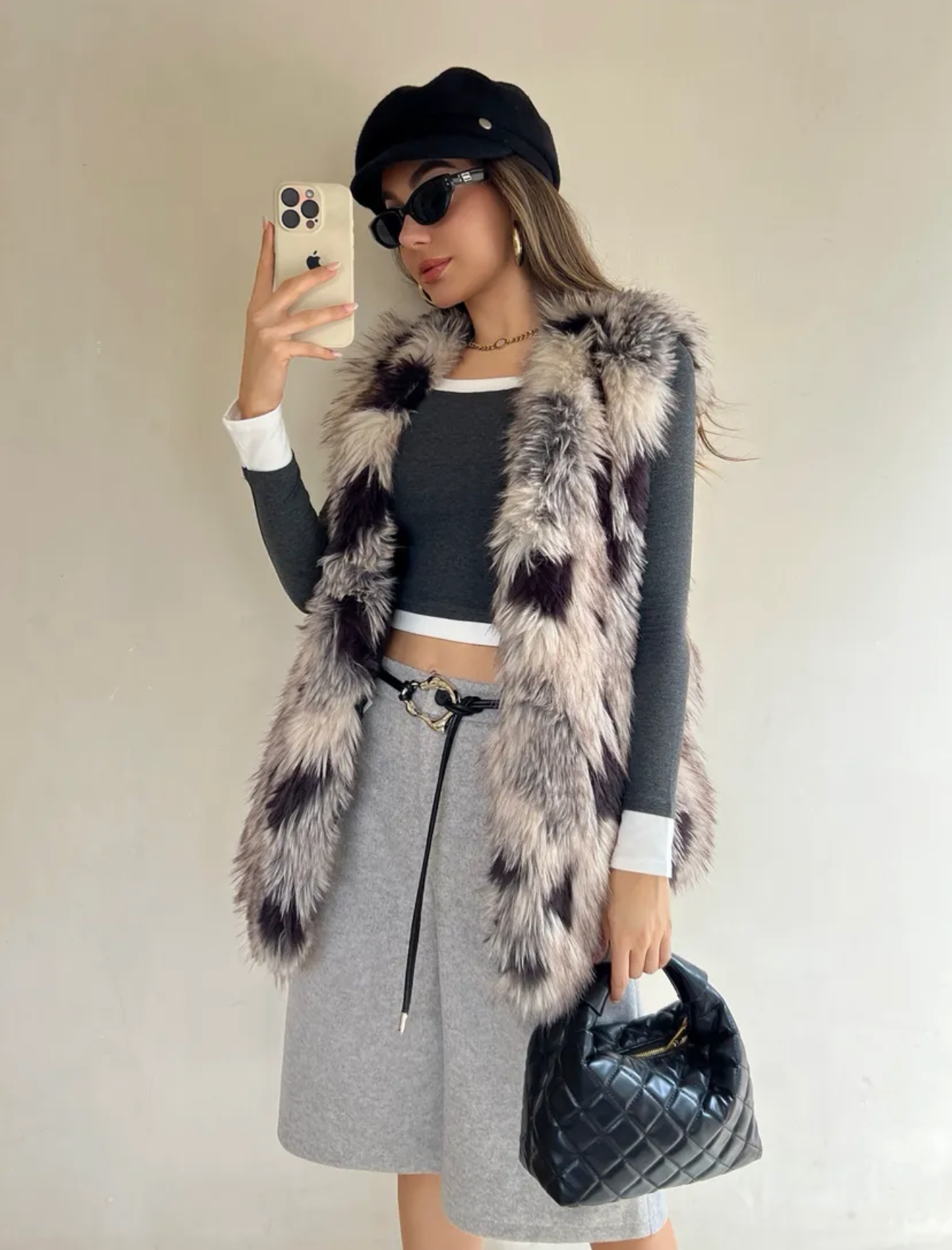 Vestă din Blană Artificială cu Imprimeu Grafic | Qarma